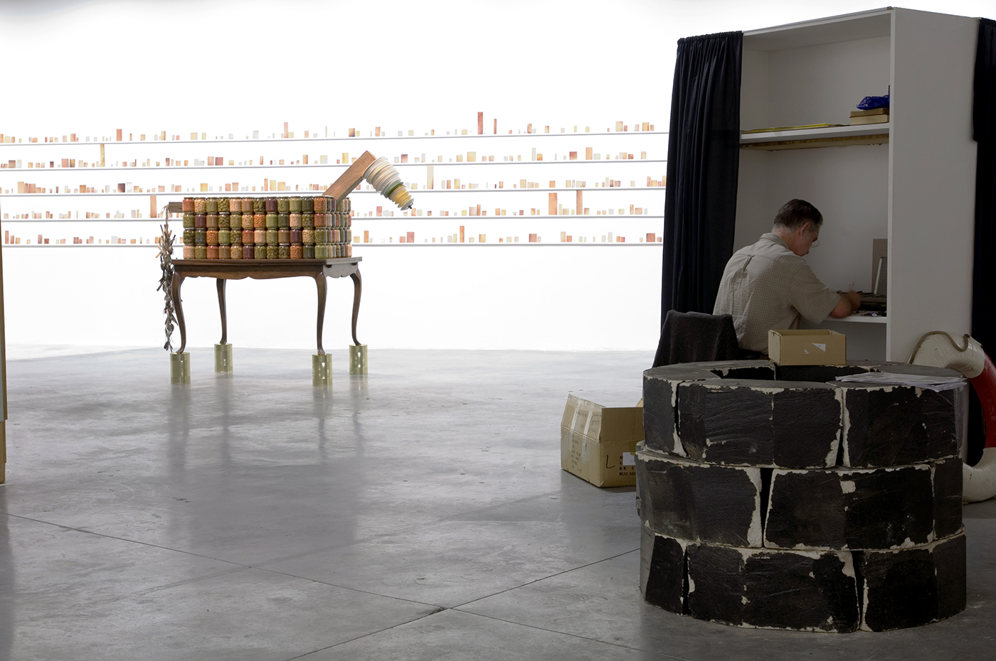 Exhibition views - Les Bicoques, La Maison Rouge, Paris, 2007