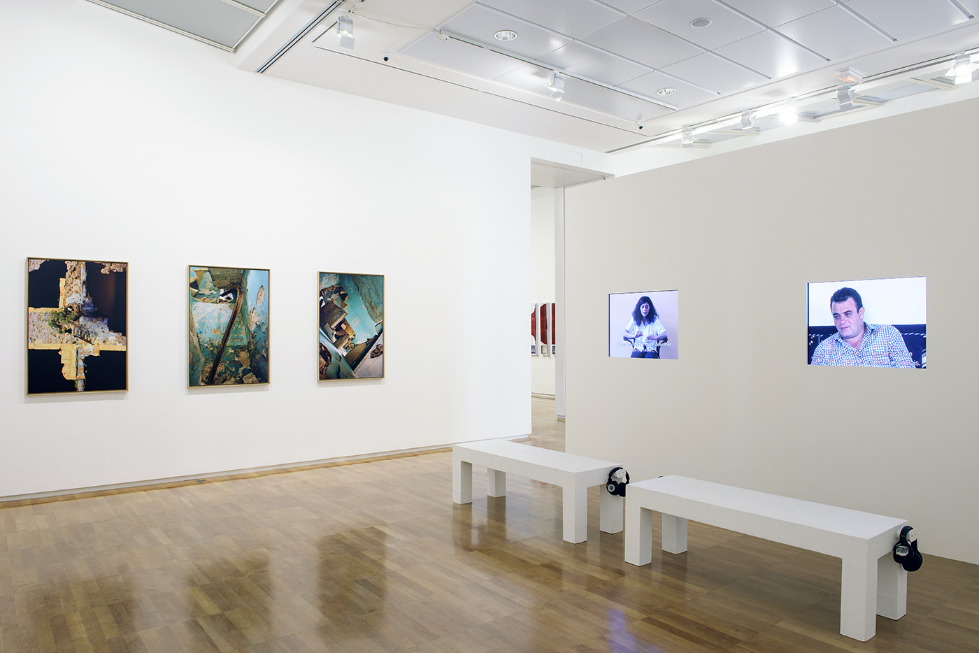Joana Hadjithomas & Khalil Joreige - Les Equivalences #2, 1997