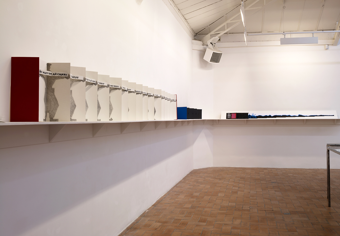 Patrick Corillon - Exhibition views - La riviere bien nommee- Galerie in situ - Fabienne Leclerc, Paris, 2011